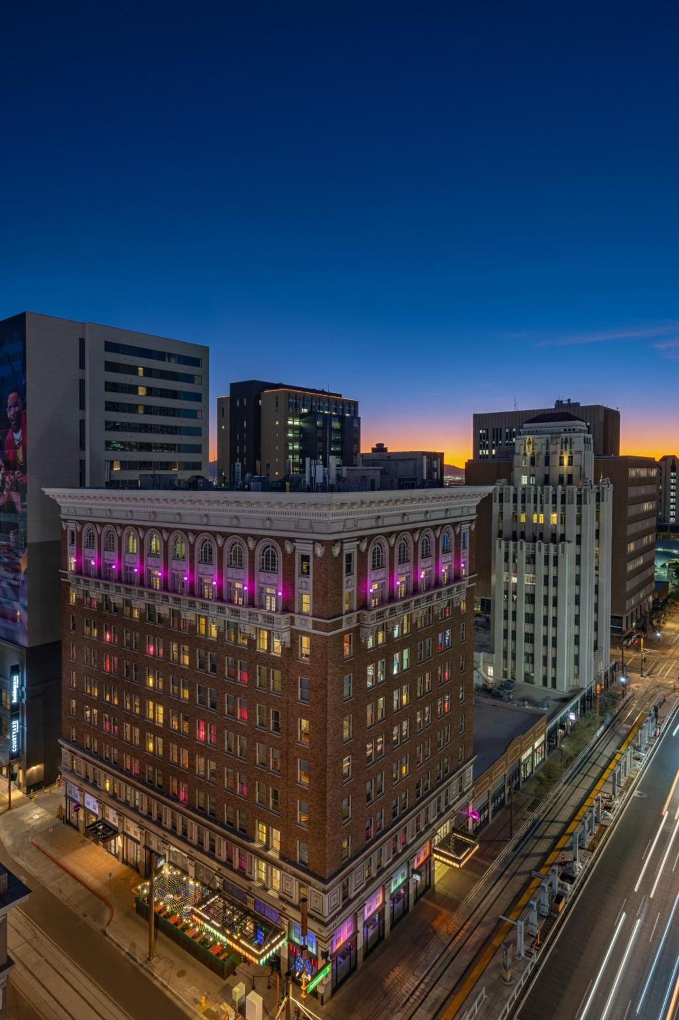Moxy Phoenix Downtown Exterior foto
